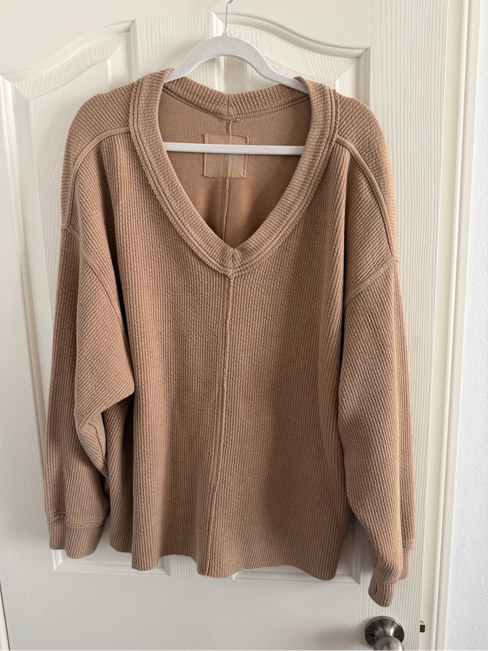 aerie Oversized V-Neck Sweater in Camel/Taupe